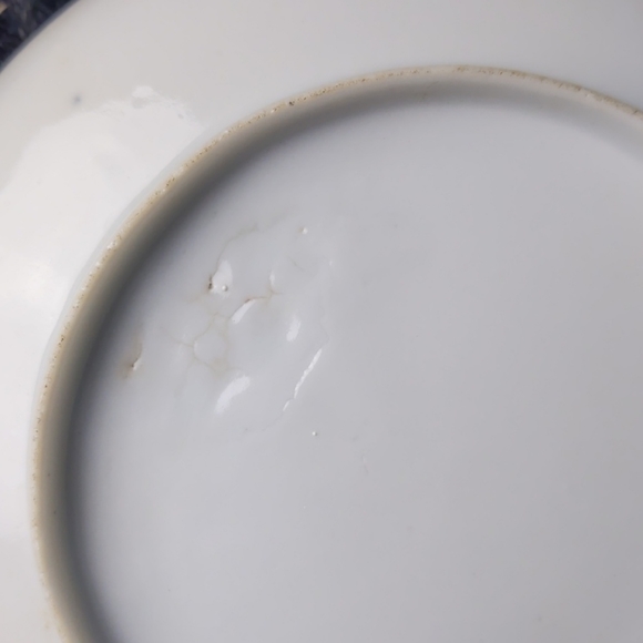 Beautiful vintage Handpainted saucers - Picture 4 of 9